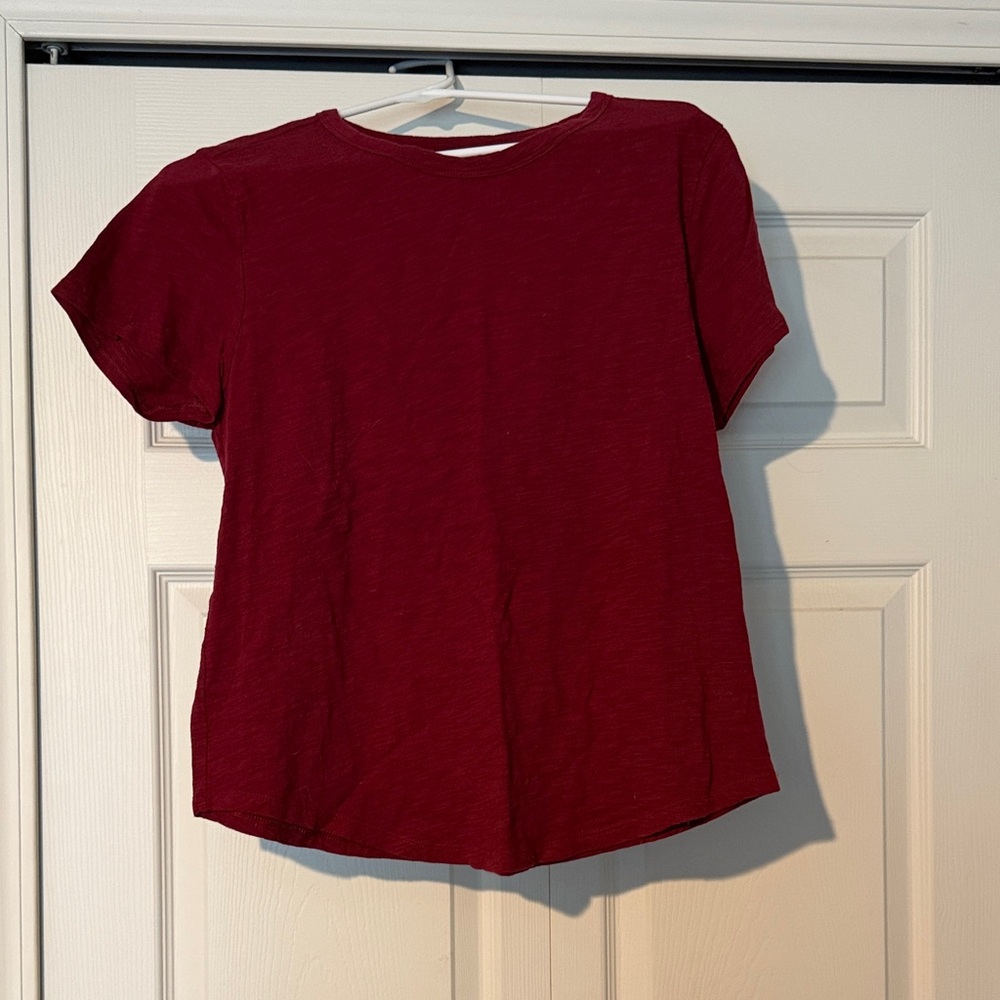 Old Navy Women's Burgundy Short Sleeve Tee